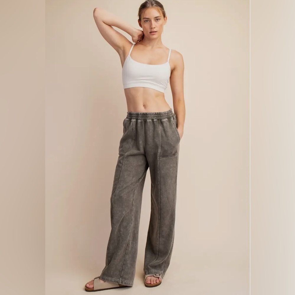 Army Green Mineral Wash with Adjustable Waisted Design